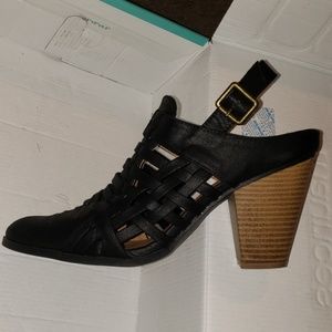 Maurcies Woven Sandals Booties 11